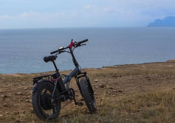 Electro Fedbike Sur Nature Contre Ciel — Photo