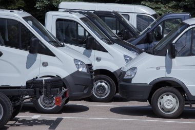 Satılık kamyonlar, hisse senedi satışı. Kamyon Satıcısı Envanteri