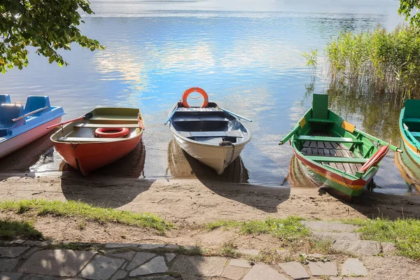 Лодки Реки Летний День — стоковое фото