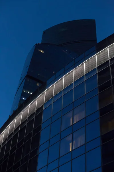 Moderno Edificio Corporativo Alta Noche — Foto de Stock