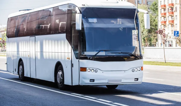 Tourist Bus Moving Street City — Stock Photo, Image