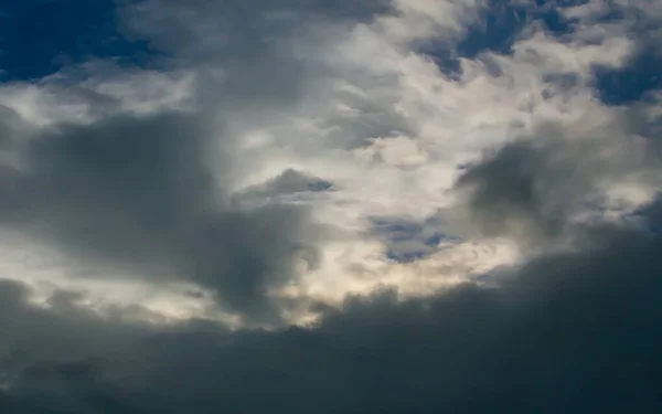 Nebeská Krajina Dramatická Obloha Hromadnými Mraky — Stock fotografie