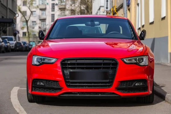 Red Luxury Car Parked City Street — Stock Photo, Image