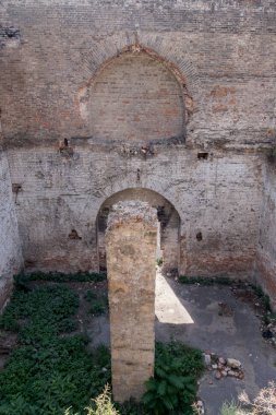 Rostov-on-Don kenti yakınlarındaki dolgu harabelerde Antik tuğla