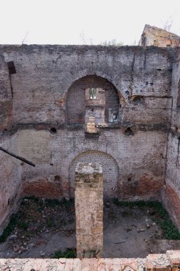 Rostov-on-Don kenti yakınlarındaki dolgu harabelerde Antik tuğla