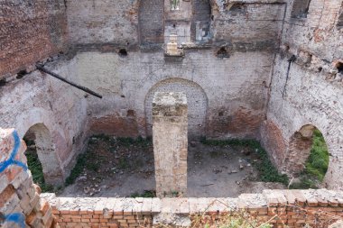 Rostov-on-Don kenti yakınlarındaki dolgu harabelerde Antik tuğla