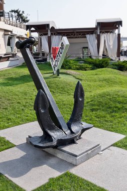 Rostov-on-Don, Rusya'da dolgu üzerinde çapa anıt 09-23-2017 kaldırıldı