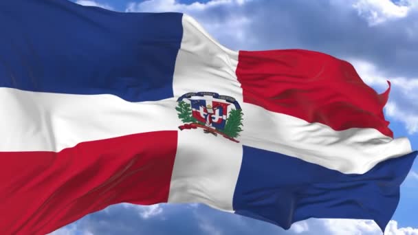 Флаг Размахивающий Ветром Против Голубого Неба Доминиканской Республики — стоковое видео