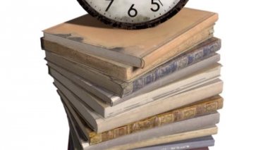 kamera bir sarmal içinde katlanmış kitap yığını boyunca hareket eder. Bir kitap yığını üzerinde saat ve kitap başlar tarafına sapmak. Alfa şeffaflık kanal ile.