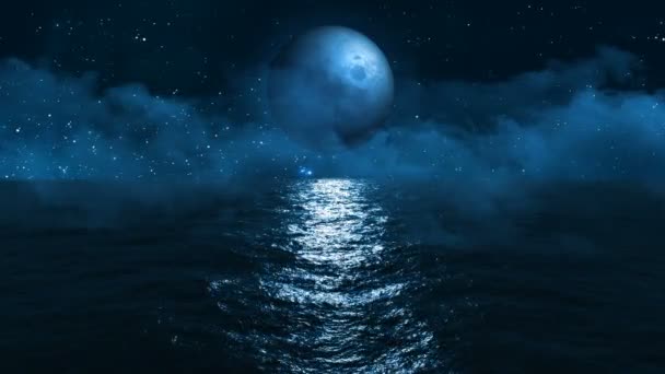 Luna Atârnă Peste Oceanul Albastru Închis Pornind Orizont Lăsând Lumina — Videoclip de stoc