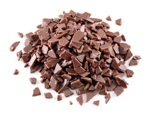Chocoladechips. Morselen geïsoleerd op witte achtergrond. — Stockfoto
