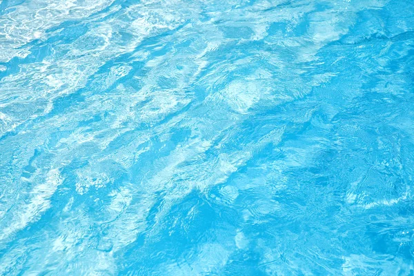 Голубая вода рябь фон — стоковое фото
