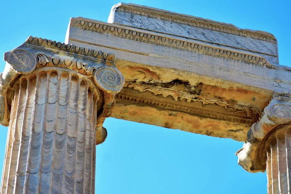 Antik antik tapınak, Apollo bir Didim antik tapınak kalıntıları, müzenin sütunların ayrıntılar