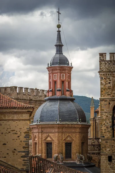 Królewski Klasztor Santa Maria Guadalupe Prowincja Caceres Hiszpania — Zdjęcie stockowe