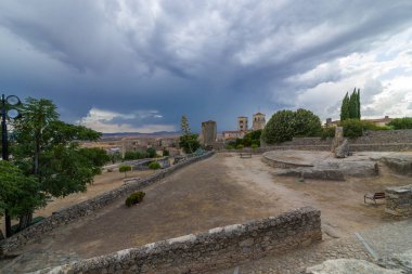 İspanya'nın Extremadura eyaletinde ki Trujillo ortaçağ kasabası