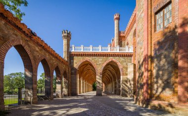 Polonya 'nın Aşağı Silezya bölgesindeki Kamieniec Zbkowicki Sarayı