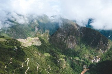 Machu Picchu, Peru, Ocak 2018. Dağlarda antik kenti
