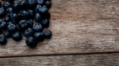 Yaban mersini meyvesini kapatın