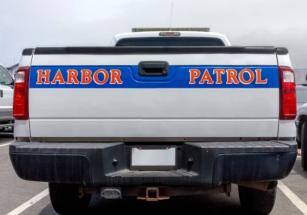 Znak Patrolu Portu Tyłach Ciężarówki Zaparkowanej Half Moon Bay Nabrzeże — Zdjęcie stockowe