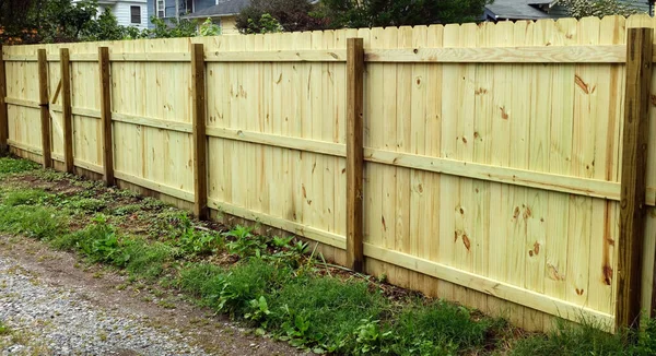 Good Looking New Fence — Stock Photo, Image