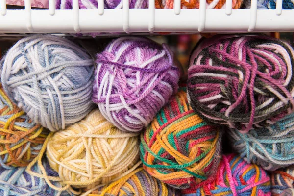 çeşitli renkleri pamuk ve iplik örgü naylon