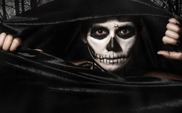 Women Painted Skeleton Halloween Theme — Stock Photo, Image