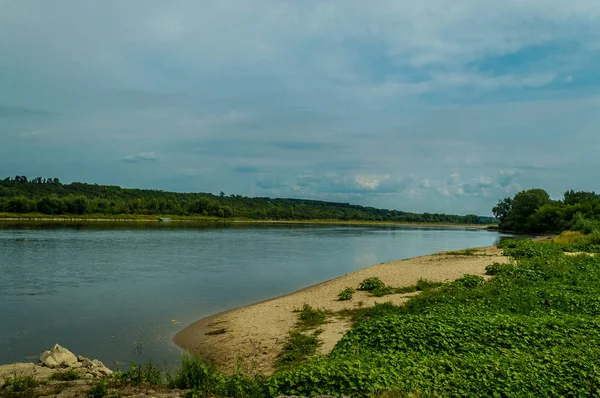 Kazimierz Dolny nehirde Wisla