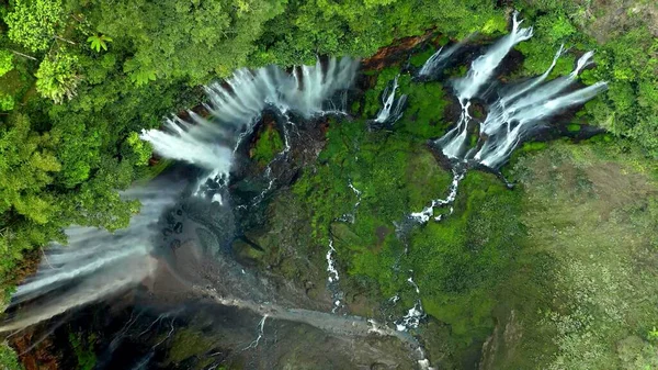 Вид Большой Водопад Диких Джунглях — стоковое фото