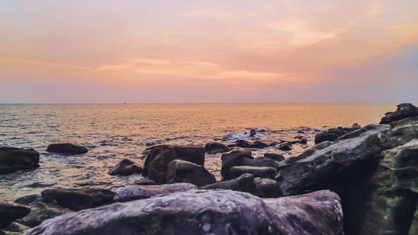 暹罗海湾 越南岛上多彩的日落 — 图库照片