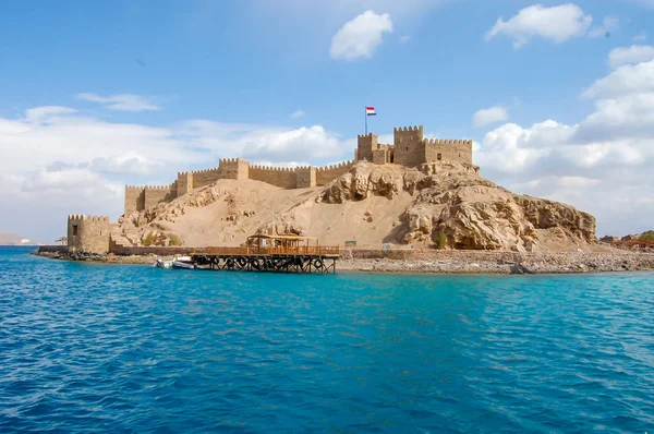 Salah El DIN Castle Körfez of Aqaba, Kızıldeniz, Taba, Mısır, güneşli Farun adada