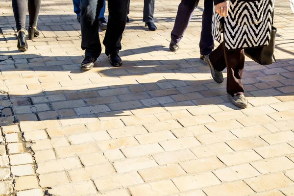 Many Legs People Walking Crowded Streets Shadows People Sunny Day — Stock Photo, Image