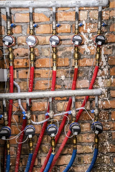 Tellers Voor Warm Koud Water Een Nieuw Gebouw Bouw — Stockfoto