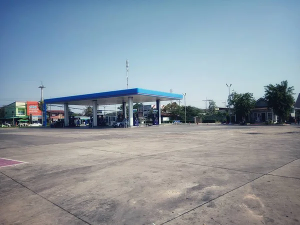 Surin, Thailand-April 29, 2019 : PTT Gas Station Which is the mo — Stock Photo, Image