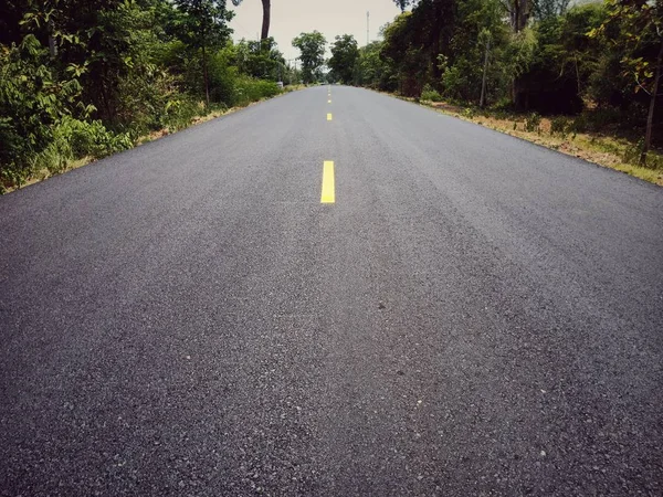 Camino de asfalto — Foto de Stock