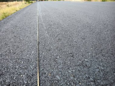 Yol trafiği boya asfalt yüzeyinde Beyaz