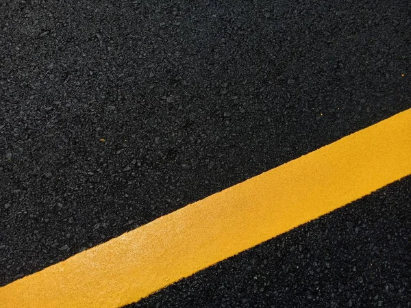 Peinture routière Jaune sur la surface asphaltée — Photo