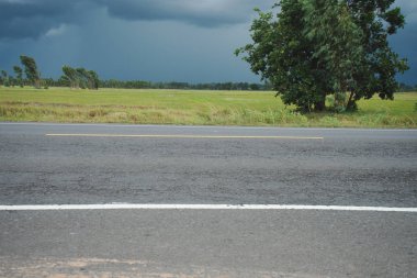 Yan yol ve alan arka planı