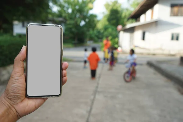 Móviles cara en blanco para llenar imágenes — Foto de Stock