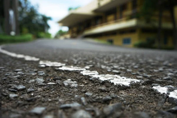 Vägtrafikens färg på asfalt ytan — Stockfoto