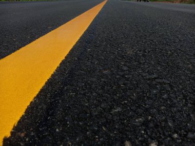 Tayland 'da sarı trafik hattı