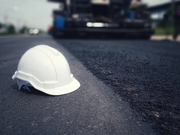 White Hat Road Construction Picture Blurred — Stock Photo, Image