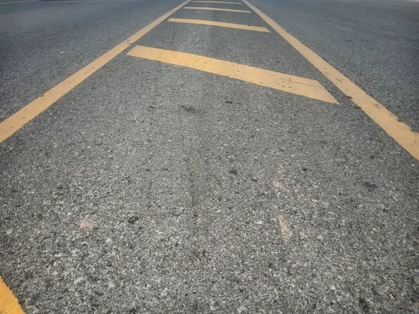 Gele Verkeerslijn Kleur Rechte Weg — Stockfoto