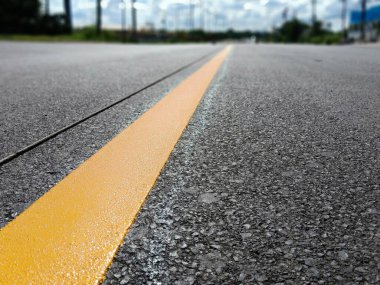 Tayland 'da sarı trafik hattı