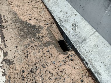 Güçlendirilmiş beton köprülerdeki su boşluğu durmasın diye.