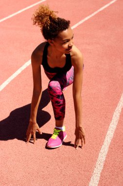 kız koşu önce ısınmak