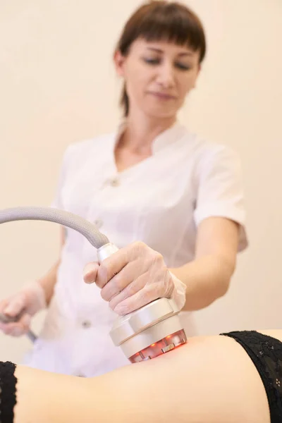 Tratamento Cavitação Corporal Cuidados Ultra Som Para Redução Gordura Terapia — Fotografia de Stock