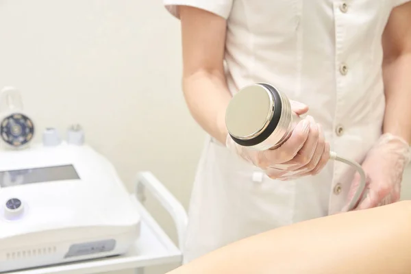 Körperkavitationsbehandlung Ultraschalluntersuchungen Zur Fettreduktion Beauty Ultraschall Massage Therapie Salon Cellulite — Stockfoto