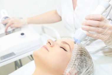 Yüz spa kozmetik prosedür. Cilt Bakımı kaldır yaş anti.