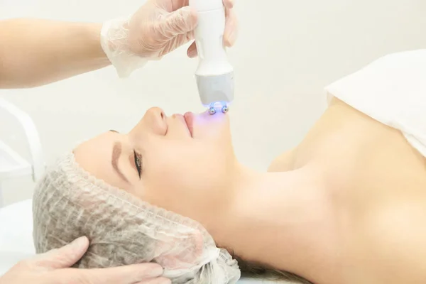 Procedimiento Cosmetología Del Spa Facial Cuidado Piel Ascensor Edad — Foto de Stock