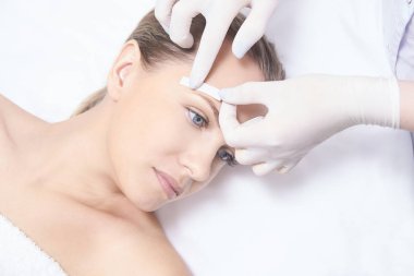 Kadın vücut ağda. Şeker epilasyon. hizmet epilasyon lazer. Salon balmumu Şevval özçelik güzellik yordamı.